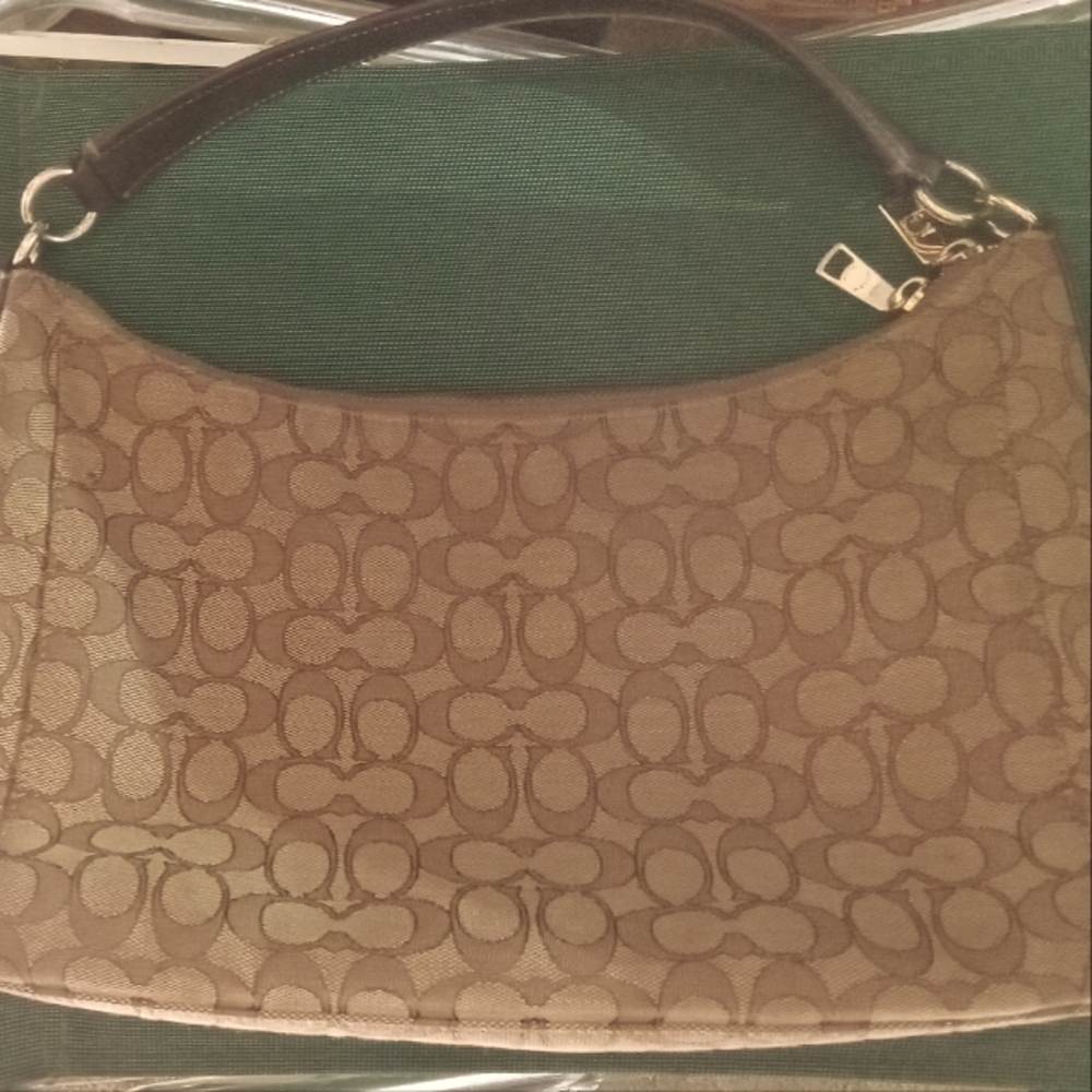 Coach purse. Shoulder bag